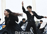 [BZ포토] 김소현-레오, 엘리자벳과 격렬한 춤