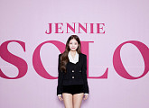 “이번엔 100%” 깊숙이 빠져들 ‘SOLO’ 제니의 매력(종합)
