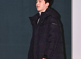 [BZ포토] 장기용, 롱패딩이 잘 어울리는 훈훈한 비율