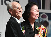 [BZ포토] 윤정희, 38회 영평상 '공로영화인상' 수상