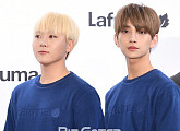 [BZ포토] 세븐틴 승관-조슈아, 똑같은 트윈룩