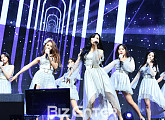 ‘여신강림’ 러블리즈, ‘고막 안식처’ 꿈꾸는 청아한 매력(종합)
