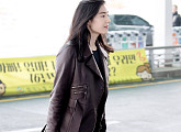 '밀라노 출국' 정은채, 트렌치코트 패션의 정석 '눈길'