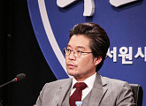 유재명, '국민 여러분!' 우정 출연...태인호-전석호 지원사격