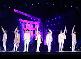 방탄소년단, 美 뉴저지 공연 성료... 32만 명 참여 '성황'