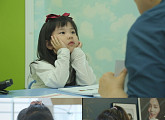 '공부가 머니?' 유진, '언어 천재' 다섯 살 로희+둘째 로린 '최초 공개'
