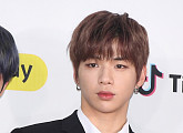 강다니엘, 75주 연속 최다득표(아이돌차트)