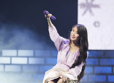 아이유 투어 콘서트 'Love, Poem' 광주 공연 1분 만에 전석 매진