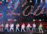 방탄소년단, 사우디아라비아 콘서트 "오늘 이 무대 잊지 않고 영원히 간직할 것"