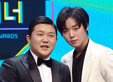 박지훈, 베스트상 시상 조세호와 찰떡 호흡 '극과극 비주얼 웃음'