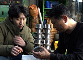 '다큐 3일' 문래동 철강 골목의 새로운 식구들…철과 함께 그리는 미래