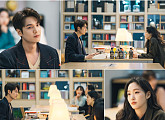 ‘더 킹’ 이민호ㆍ김고은, ‘도서관 투 샷’ 공개…심쿵 눈 맞춤