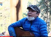 박희수, 나이 47세 편백 숲 지게꾼 가수 "과거 4년 동안 캠핑카 생활"