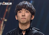 이적 '물' 부른 이승윤, '싱어게인' 1위…초대 우승자 됐다