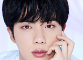 방탄소년단 진, 'Curated for ARMY' 피날레 장식 "일상에 작은 위로와 치유되길"