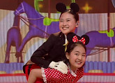 '미스트롯2’ 김태연ㆍ김다현, 미키&미니 마우스 깜짝 변신 '귀여움 한도 초과'