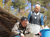 '한국기행' 삼척 깊은 산골 흙집 부부의 소탈한 일상