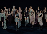 이달의 소녀, 네 번째 미니앨범 '&' 초동 7만 6천 장 돌파