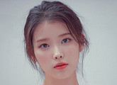 아이유, 카카오웹툰 브랜드 모델 발탁…다채로운 협업 예고