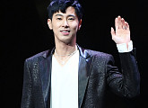 유노윤호, 방역수칙 위반 무혐의 처분 "부주의한 행동…깊이 반성" [전문]