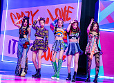ITZY(있지), 타이틀곡 'LOCO'로 'K팝 퍼포먼스 최강자' 면모 입증