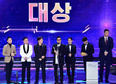 [종합] 이상민ㆍ탁재훈ㆍ김종국ㆍ신동엽ㆍ임원희ㆍ서장훈 등 미운우리새끼(미우새) 팀, 2021 SBS연예대상 대상 수상