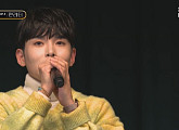 '뮤시즌' 려욱, 뮤지컬 '팬레터' 넘버로 증명한 가창력+연기력...MC 규현도 감탄