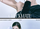ITZY(있지), 'CHECKMATE' 콘셉트 포토 공개…시선 올킬하는 강렬 존재감