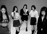 뉴진스 ‘Attention’, 美 빌보드 글로벌 15주 연속 차트인 '뜨거운 인기'