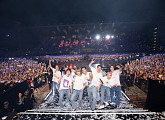 슈퍼주니어, 베트남 콘서트 성료…현지 팬들과 뜨거운 호홉