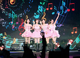 레드벨벳, 독일ㆍ네덜란드 첫 단독 콘서트 성료…현지 팬 홀린 다채로운 무대