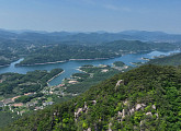 청풍호(충주호) 두르고 있는 제천 금수산(영상앨범 산)