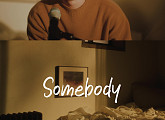엑소 디오, ‘Somebody’ 라이브 클립 공개…감미로운 음색 '귀호강 선사'