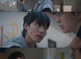 '반짝이는 워터멜론' 윤재찬, 반전 매력 신스틸러…'시선 강탈' 액션까지