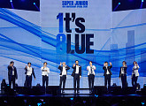 슈퍼주니어 데뷔 18주년 팬미팅 성료 "오래오래 함께하자"
