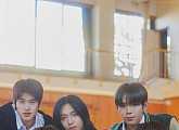 라이즈 ‘Love 119’, 국내외 차트 1위 "뜨거운 글로벌 파워"