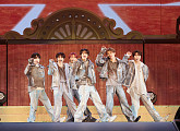 NCT WISH(엔시티 위시), 日 도쿄돔서 꿈같은 데뷔 무대…청량함에 매료된 열도