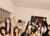 트와이스, 美 '빌보드 200' 1위→'월드 앨범' 등 총 4개 차트 정상