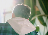 우디, 신보 '혹시 세상에 혼자 남겨진 것 같다면' 발매…따스한 봄 같은 위로 선사