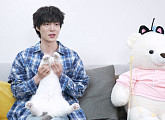 '나혼자산다' 안재현, 고양이 안주 건강 관리→칫솔로 구강 관리…창고형 빈티지 가게 투어
