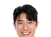 '미스터트롯2' 마커스강, 첫 싱글 '국민사위' 발매…본격 활동 돌입
