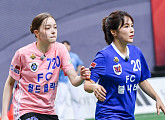 '골때리는그녀들(골때녀)' FC 월드클라쓰 엘로디ㆍ애기ㆍ카라인 vs FC 불나비 강보람ㆍ한초임ㆍ이주리…컵대회 6강 마지막 경기