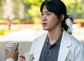 '중증외상센터' 정재광, 마취과 레지던트 박경원 役 열연…반전 매력캐