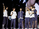 NCT 127, 북미 6개 도시 투어 마무리 "K팝에서 독창적인 존재" 호평 일색