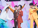 '사랑의 콜센터' 김용빈, '미스터트롯' 시즌3 탑7 1위다운 복고 패션