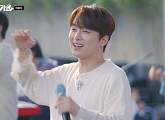 [주간 윤준필] '방판뮤직' 이찬원→웬디, 진심 닿은 버스킹...시즌2 기대감↑