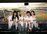 아이들, 美 LA 에인절스 시구+공연 "영광스럽다"
