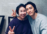 '모친상' 송승헌 "엄마 사랑해"