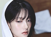 이서연(Y:SY), 솔로 행보 시작…'NAKED' 공개
