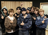 누에라, 엑소 레이와 특별한 만남 '훈훈 케미'